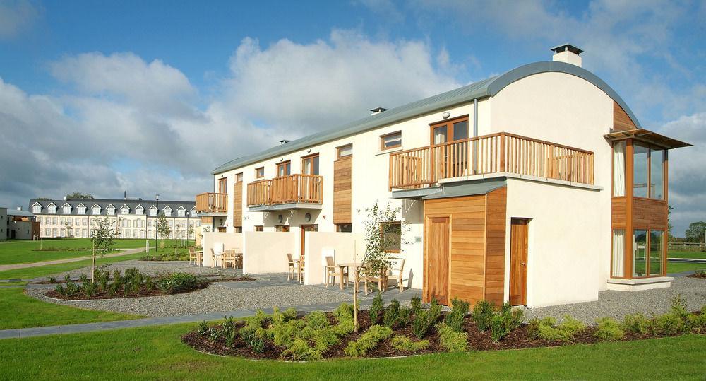 Hotel Johnstown House Enfield Esterno foto