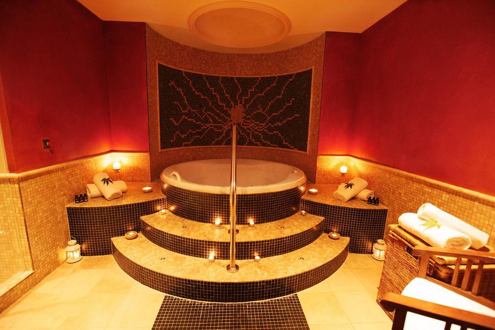 Hotel Johnstown House Enfield Esterno foto