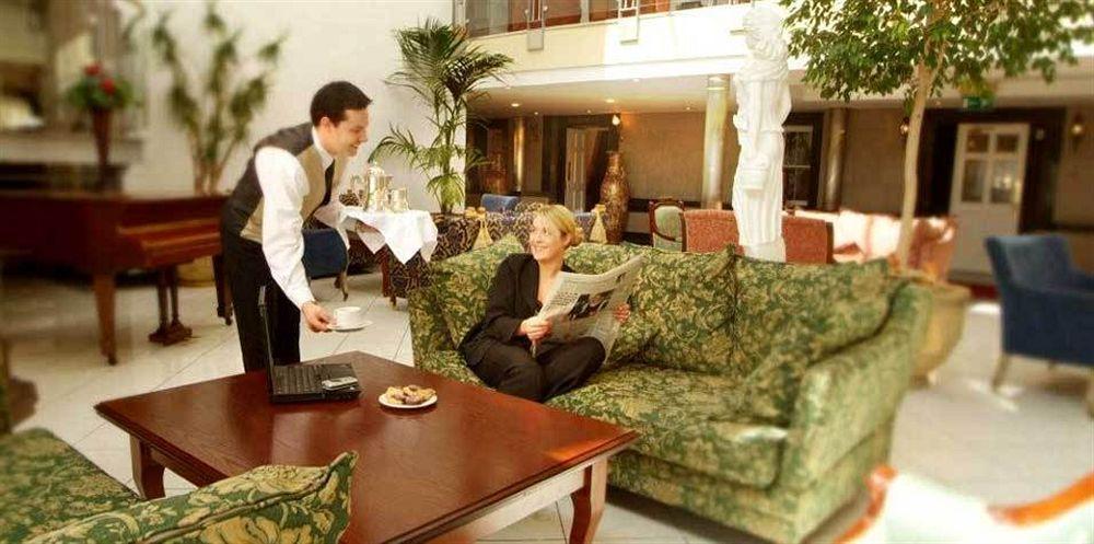 Hotel Johnstown House Enfield Esterno foto