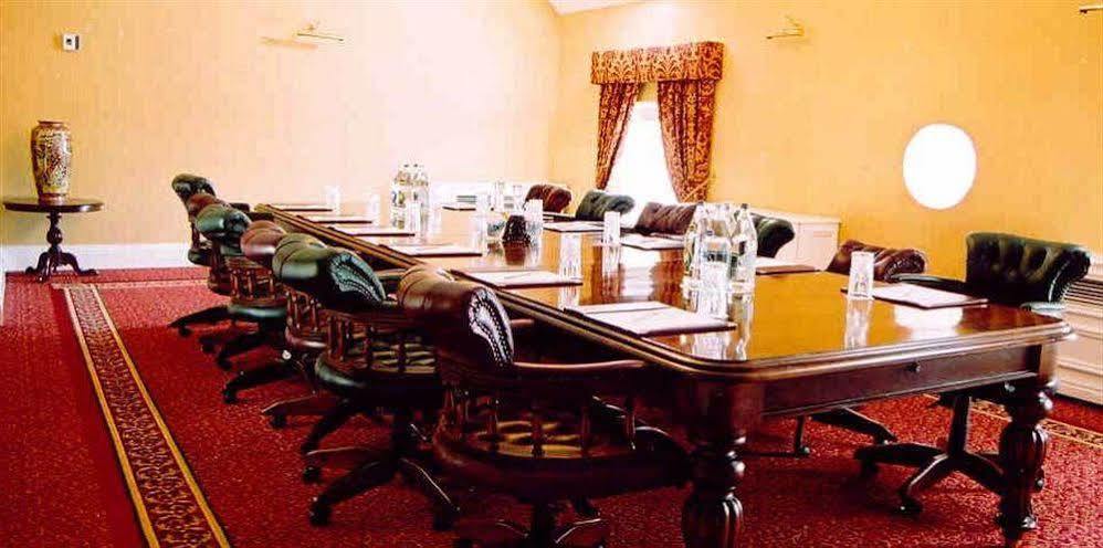 Hotel Johnstown House Enfield Esterno foto