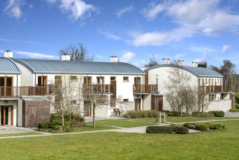 Hotel Johnstown House Enfield Esterno foto